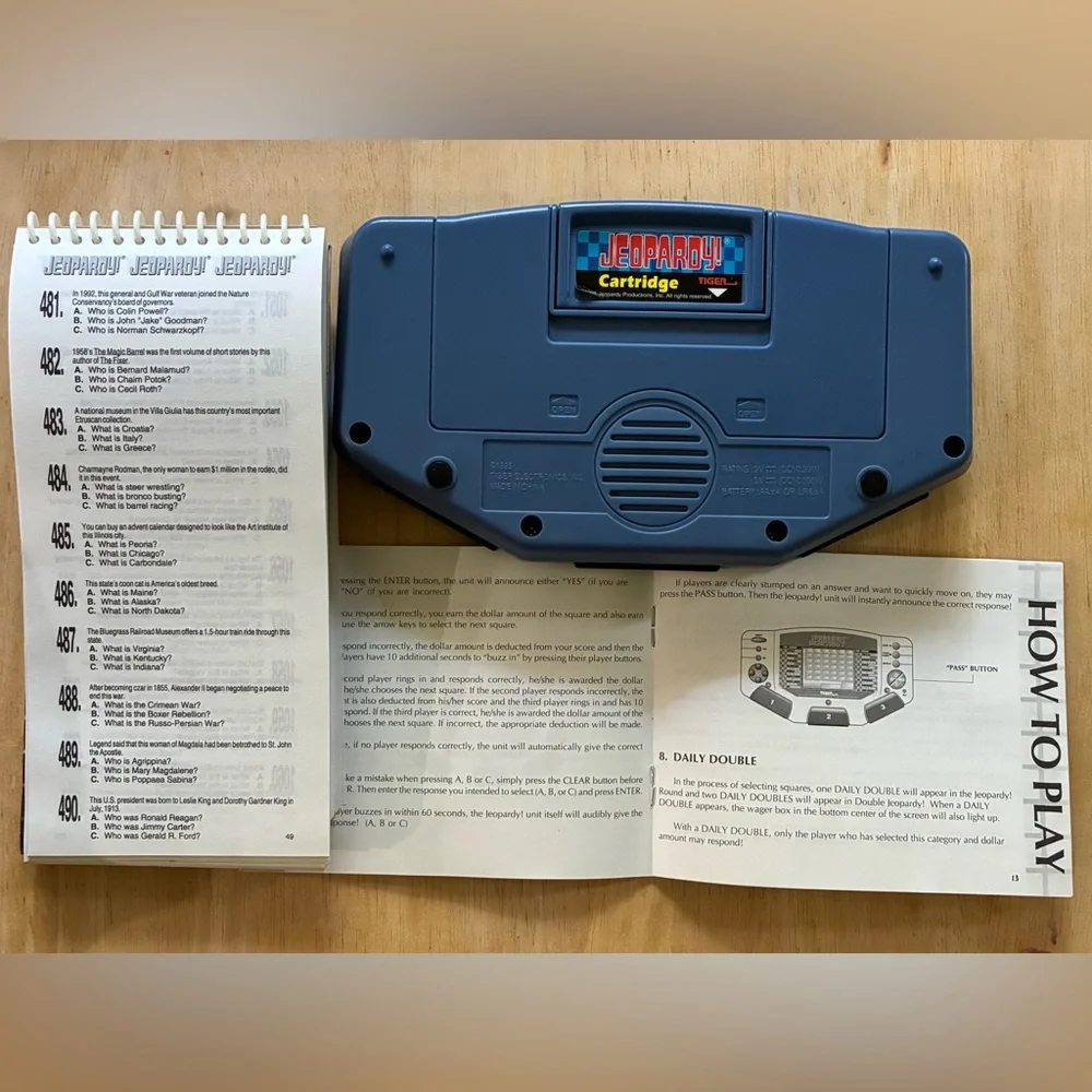 VINTAGE 1995 Tiger Electronics Jeopardy! Handheld Game With Manual - Works